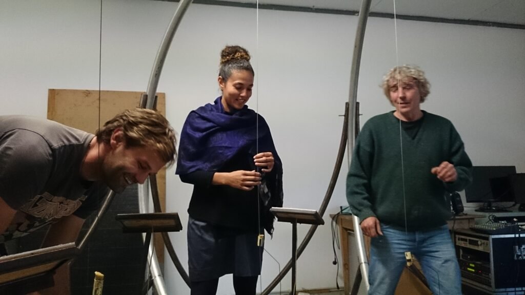 strings with Juel e Floris